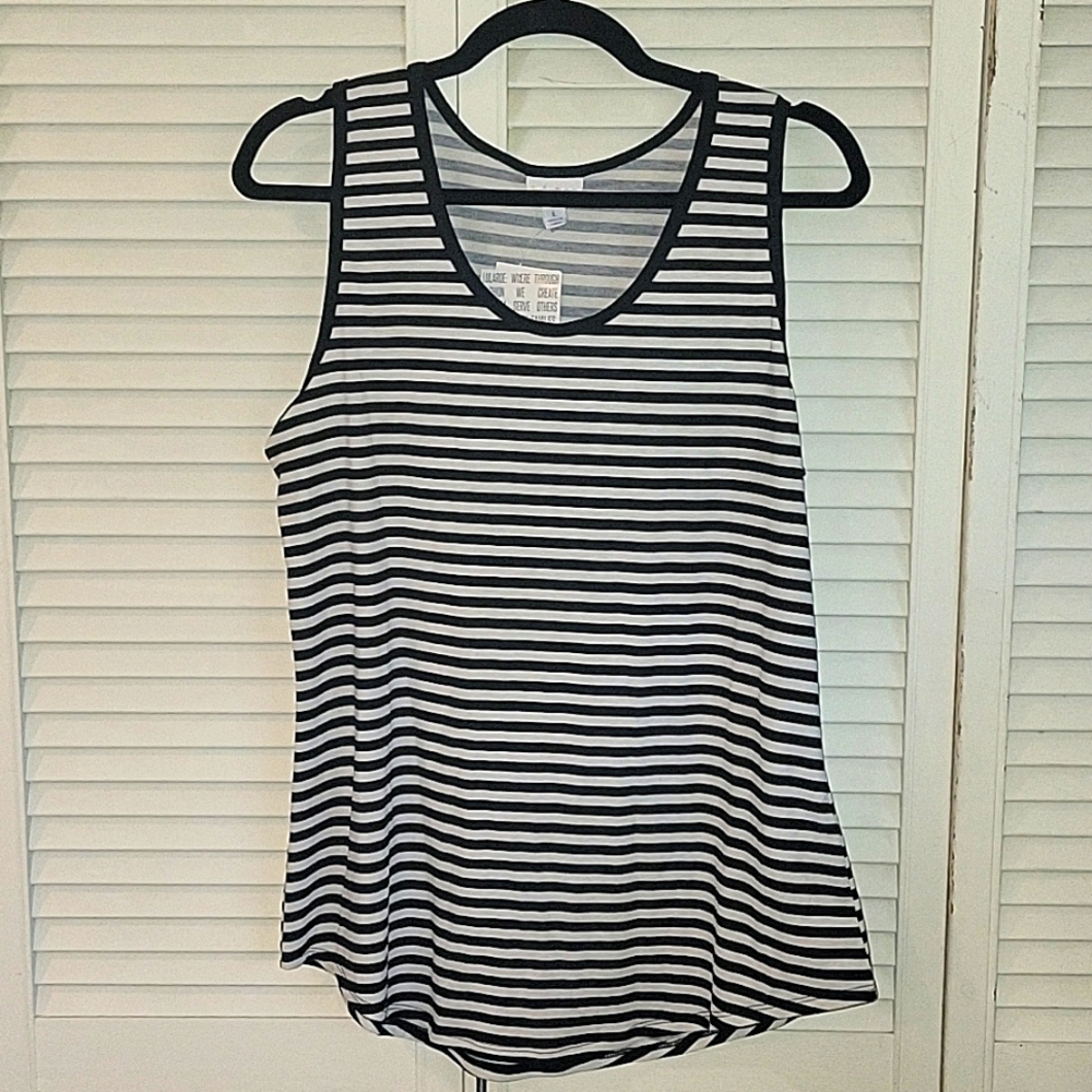 Lularoe Tank NWT